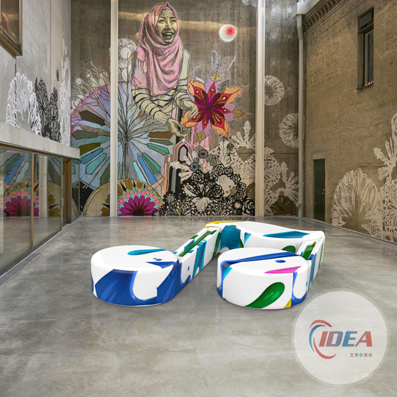 防腐實(shí)木切片座椅酒店大堂玻璃鋼休閑椅定異形鏤空藝術(shù)坐凳售樓處